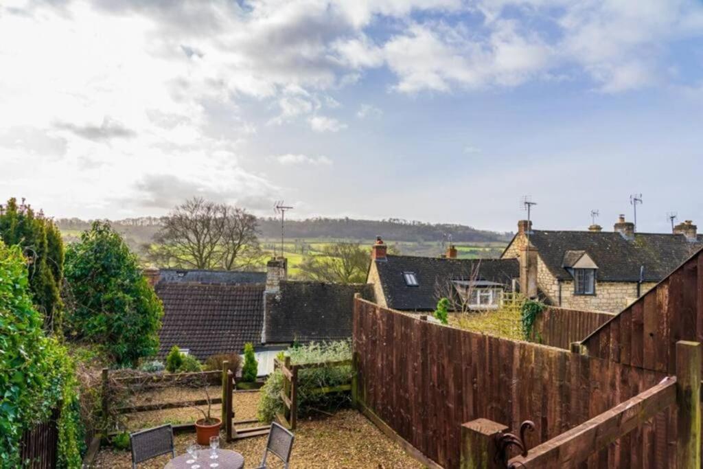 Teasel Cross Cottage, Painswick Страуд Екстериор снимка